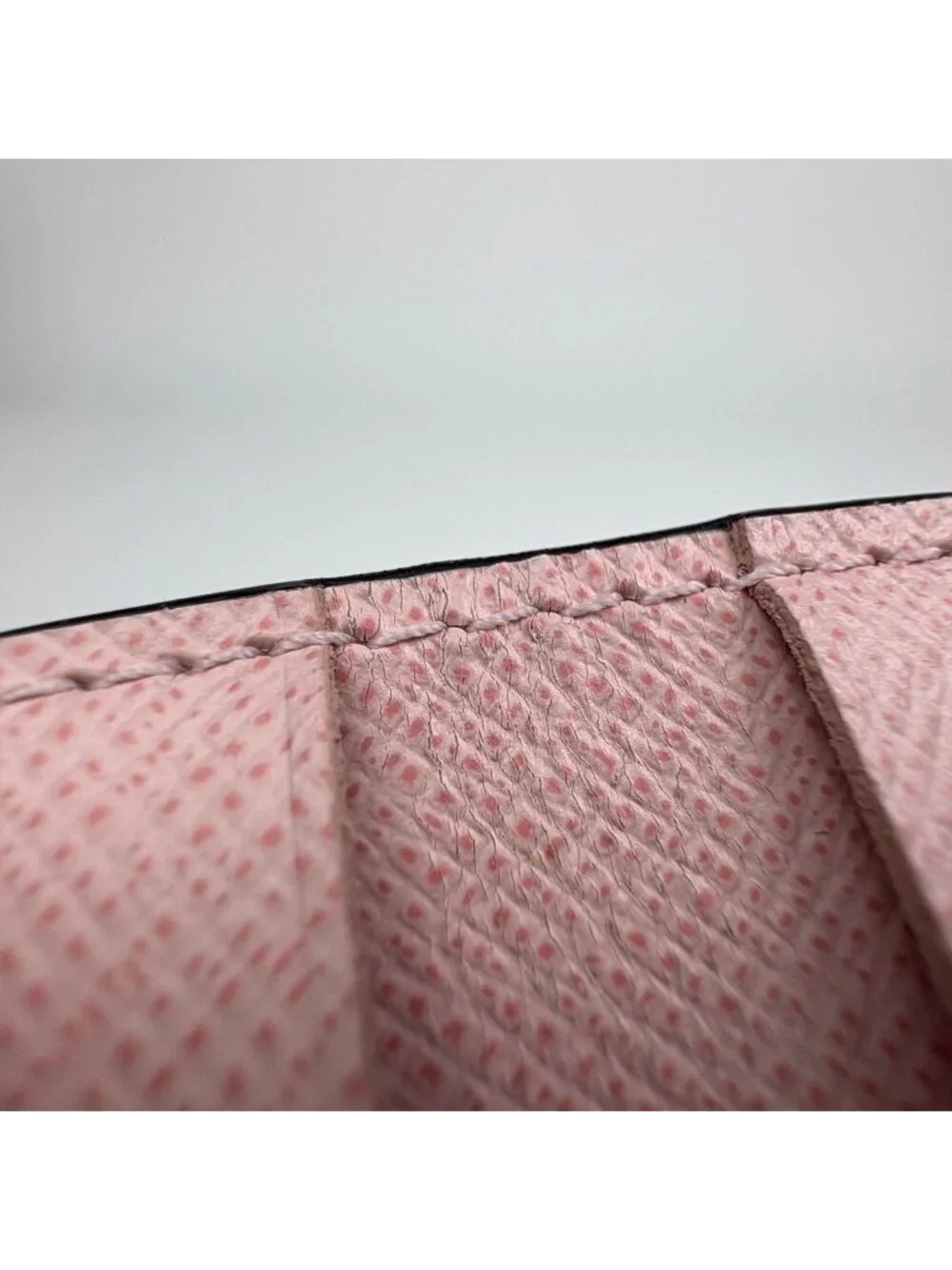 Louis Vuitton Portefeuille Zoe Trifold Wallet Compact Monogram Rose Velours